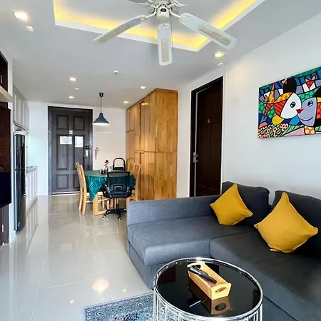 619 2 Bedrooms 2 Bathrooms 1 Km Walk To Beach